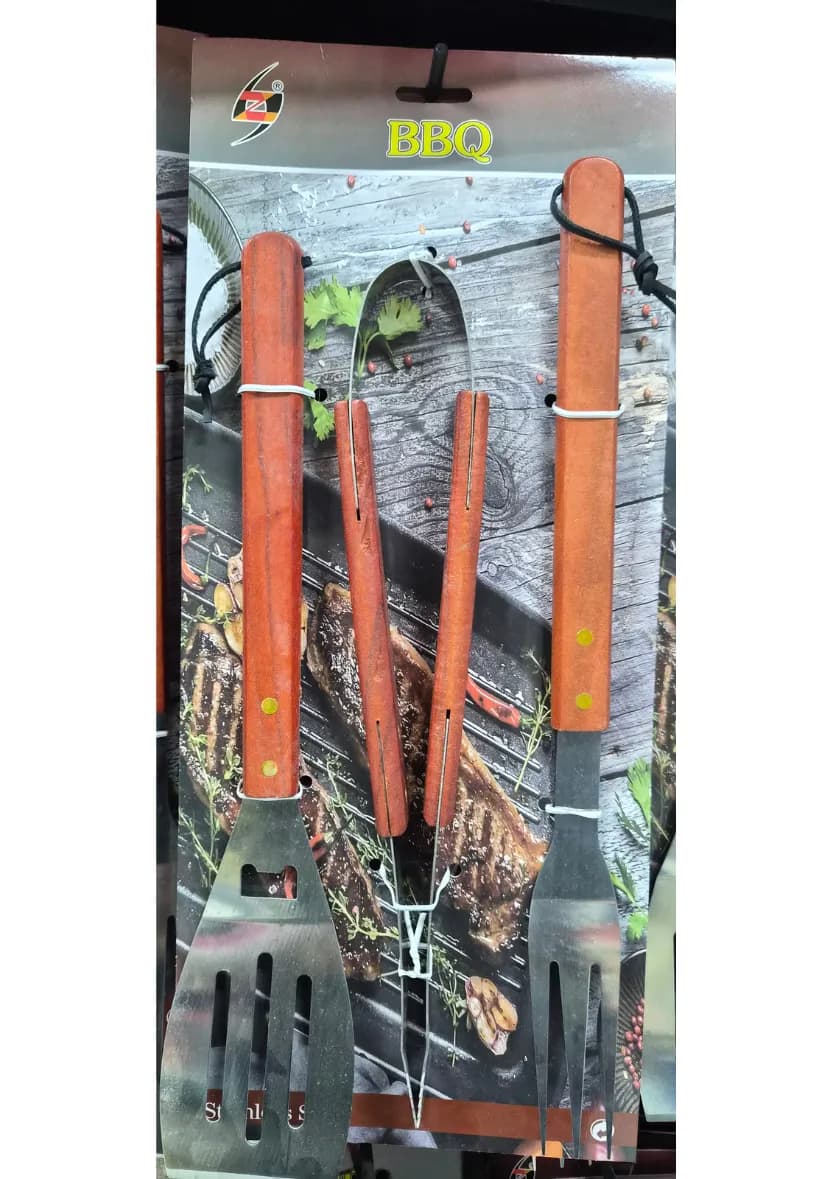 Le produit Set BBQ 3 pièces en acier inoxydable avec manches en bois – Ustensiles de grillade résistants